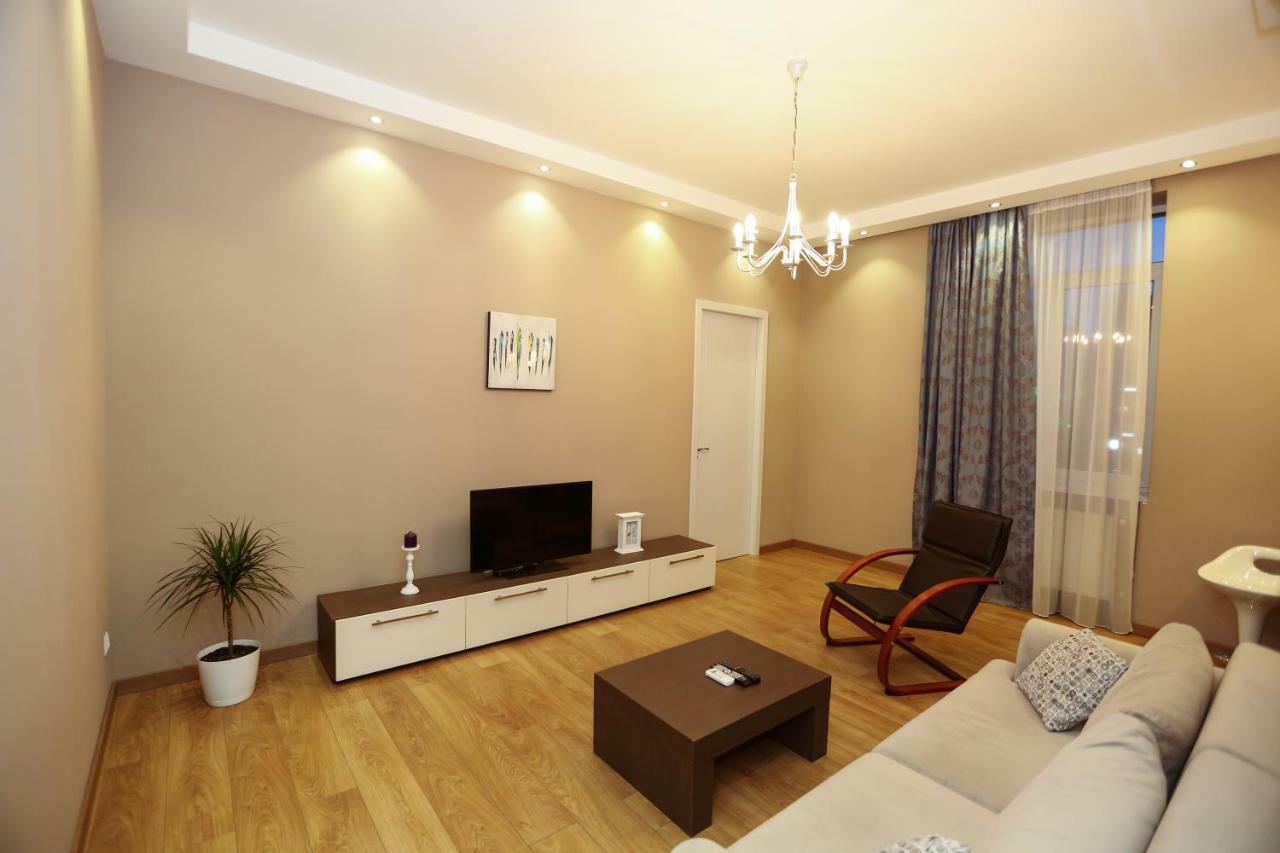 City Center Apartment Тбилиси Екстериор снимка
