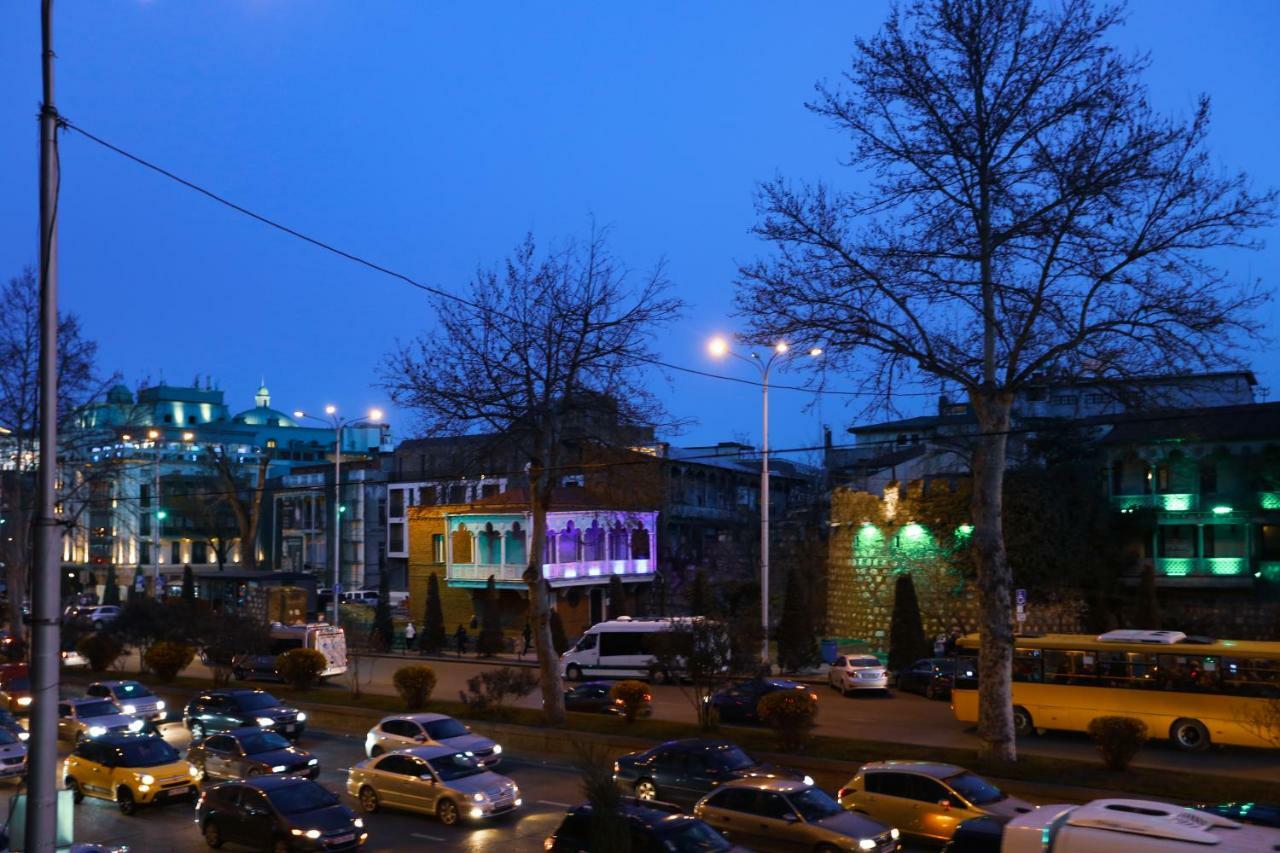 City Center Apartment Тбилиси Екстериор снимка