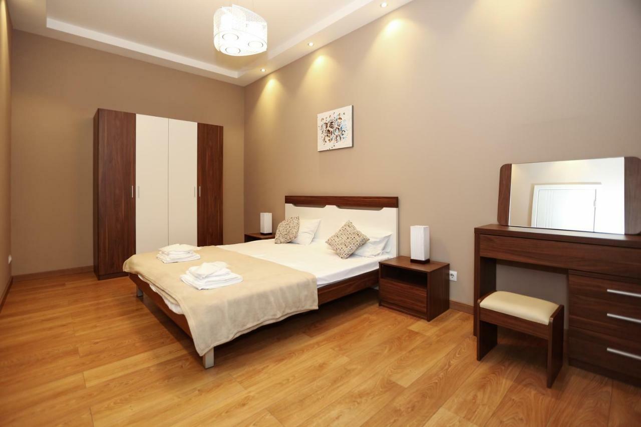 City Center Apartment Тбилиси Екстериор снимка